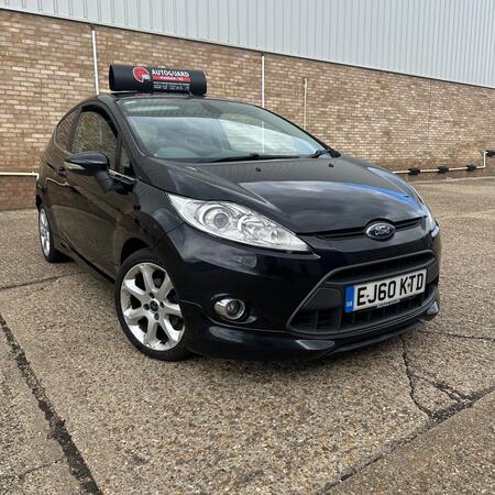 FORD FIESTA 1.6 Titanium