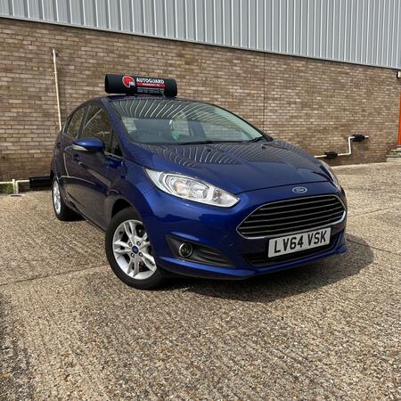 FORD FIESTA 1.0 T EcoBoost Zetec